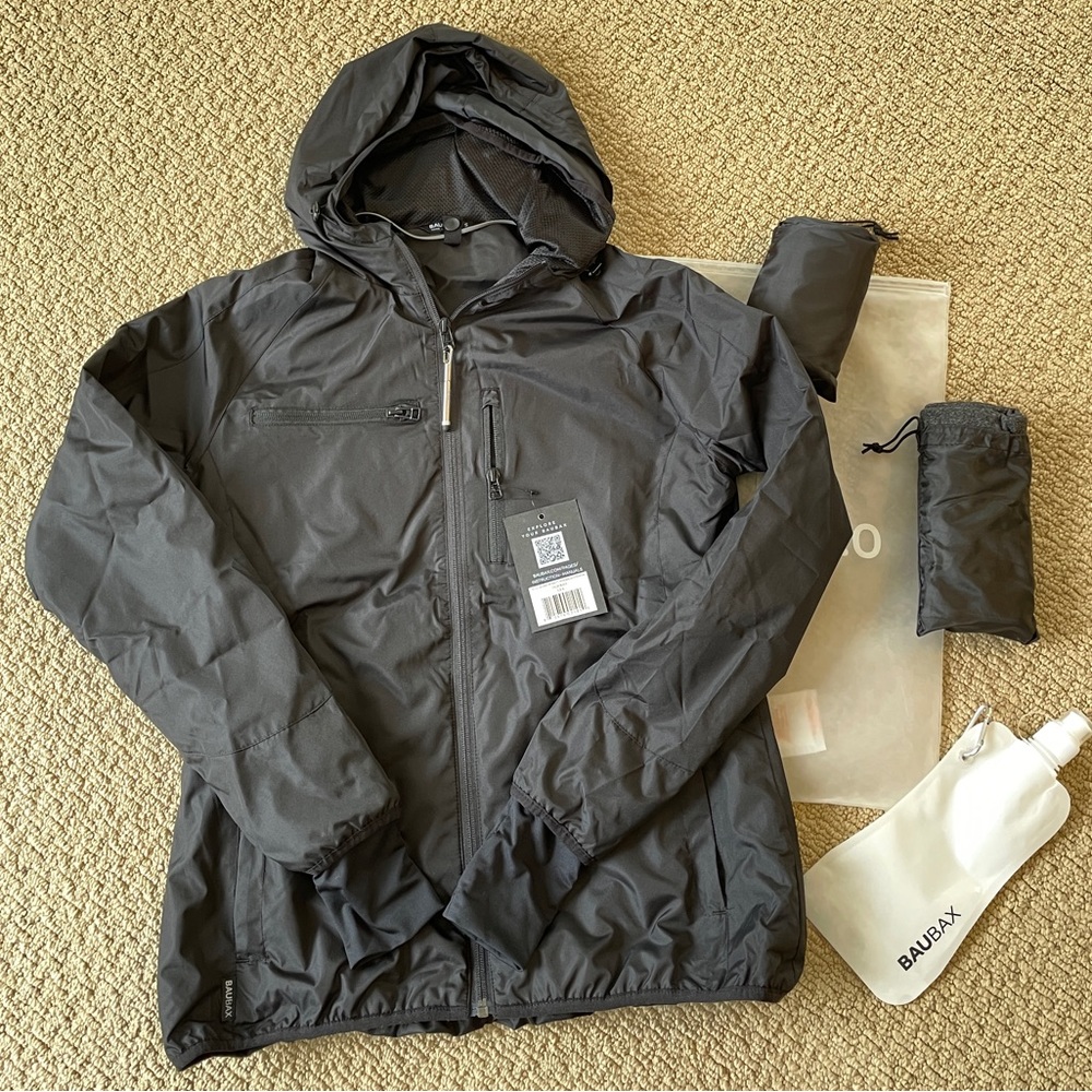 NWT Baubax Travel Windbreaker 2.0 Women’s Black Size Small